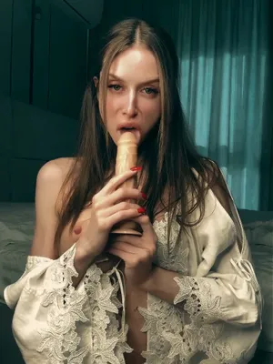 #Amateurs #Gode #Belle #Branlette #Sous Vêtements #Solo #Onlyfans #Allumeuse #Suçage Gode #Séduisant #Corps Séduisant #Jouer Avec Un Dildo #Bedroom Selfie #Lace Robe
