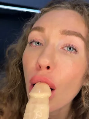 #Amateurs #Dildo #Solo #Onlyfans #Dildo Blowjob #Curly Hair #Vertical Porn #Popcorn Baby Ali