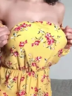 #Big Tits #Flashing Tits #Vertical Porn