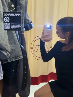 #Teen #Brunette #Beautiful #Mirror #Solo #Onlyfans #Sexy #Cute Girl #FYP #Changing Room