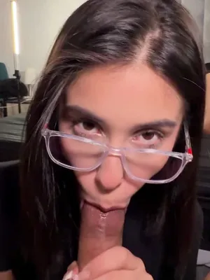 #Amateurs #Teen #Blowjob #Brunette #Glasses #Latina #Onlyfans #POV #Eye Contact #Vertical Porn #Best Onlyfans #Blowketing