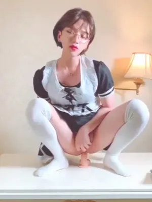 #Asiatique #Shemale #Brunette #Lunettes #Solo #Femme De Chambre #Dildo Riding #Chinoise #Dildo Anal #Vertical Porn #Chaussettes Montantes #Transgenre #Sous La Jupe
