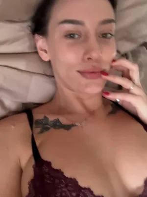 #Amateurs #Brunette #Onlyfans #Teasing #Sexy #Vertical Porn #Leaks