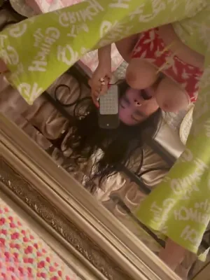 #Amateurs #Big Tits #Brunette #Mirror #Solo #Onlyfans #Teasing #Tiktok Porn #Onlyfans Models #Tiktok18+ #Mona Azar