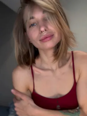 #Tatuaggi #Da Sola #Onlyfans #Piercing All' Ombelico #Porno In Verticale #Piercing Al Naso #Kris Amber