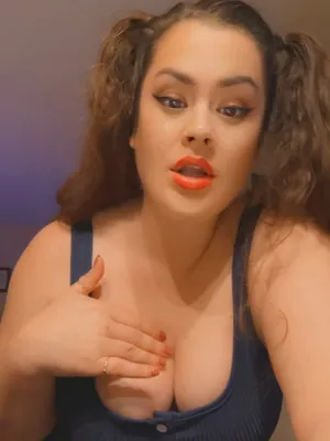 #Horny #Hot Milf #Horny Milf #Vertical Porn #Sexybitch #Slut Milf