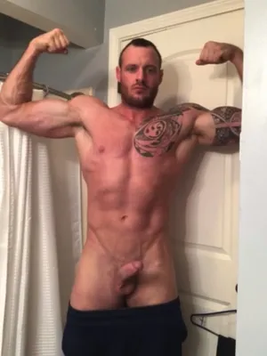 #Amateurs #Tatouage #Salle De Bain #Grosse Queue #Musclé #Solo #Gay #Bite Dure #Vertical Porn #Jeu De Bite #Squeeze Nipples