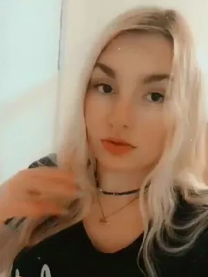 #Blonde #Onlyfans #Vertical Porn #Leaks #Onlyfans Models #Freexcharlottex