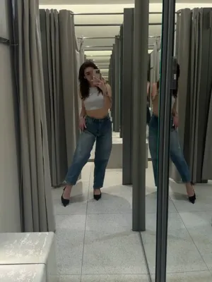 #Brunette #Body #Selfie #Shopping #Cute Girl #Vertical Porn