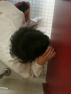 #Blowjob #Gloryhole #Vertical Porn