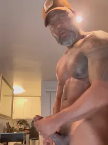 silver foxxx 32 Gay Porn Reels & Nudes