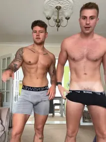 hunk solo Gay Porn Reels & Nudes