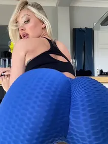 rhiannon Porn Reels & Nudes