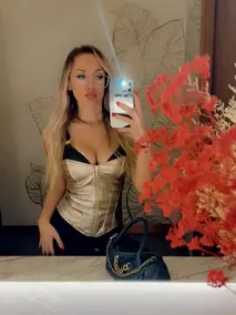 Hotkitten V Porn & Sex Reels