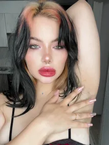 shelly Porn Reels & Nudes