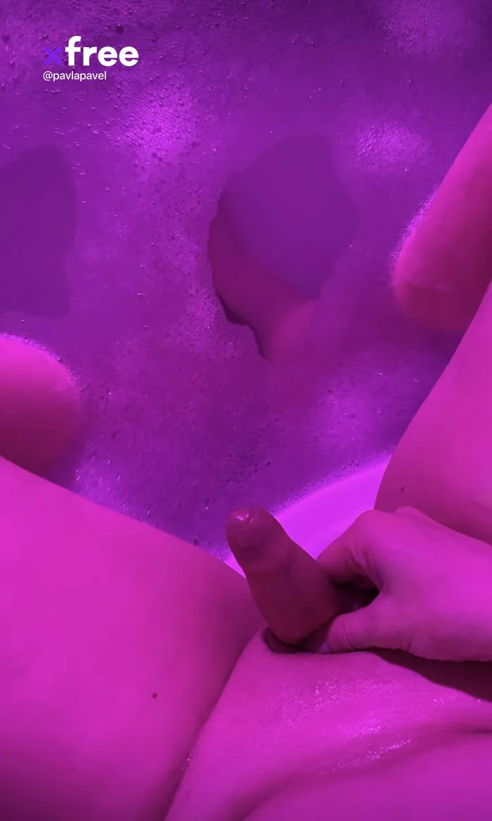 Media slide