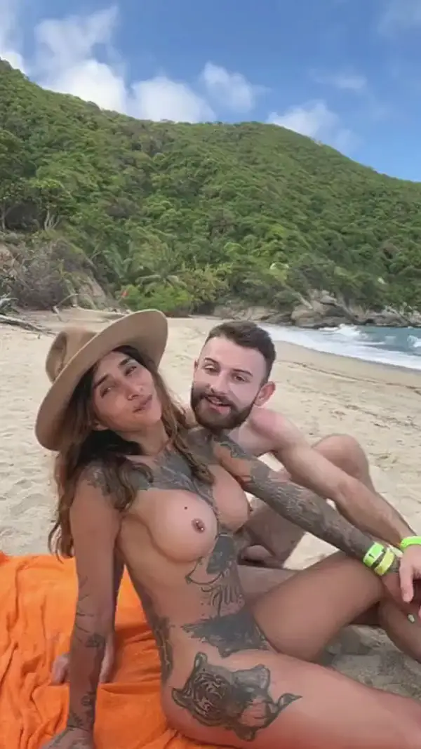 600px x 1067px - Throbbing cock under hat, shemale in bikini, titillating beach fuck fest -  @nalukex's Sex Reel On xfree.com â€“ TikTok Porn & Shorts