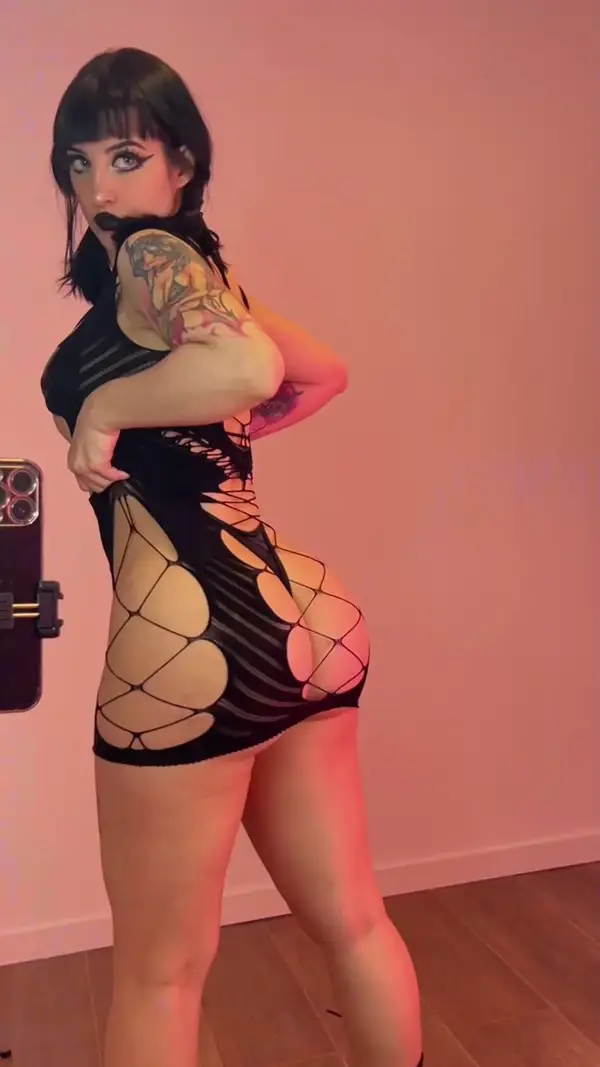 Goth girl teasing and dancing @alex lukinski s Sex Reel On xfree  